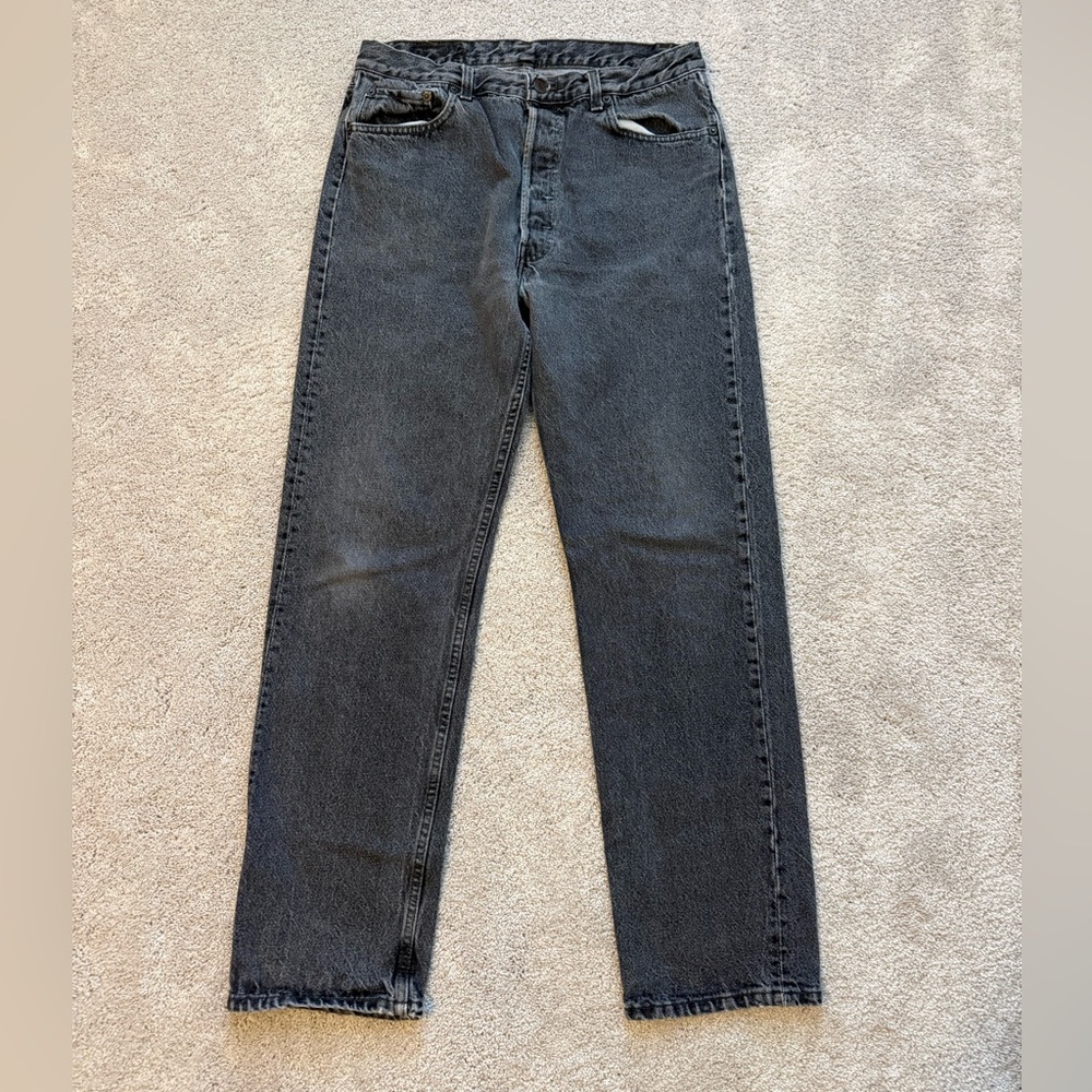 Vintage 501 XX Levi’s button fly made in the USA size 32x31 charcoal color